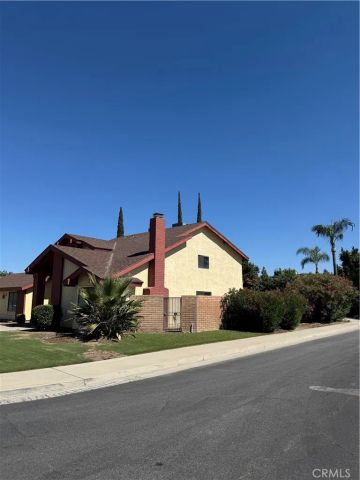 7813 Nairn Court, Bakersfield, CA 93309
