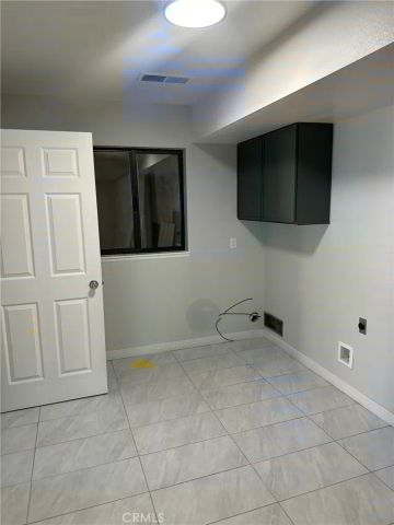 7813 Nairn Court, Bakersfield, CA 93309
