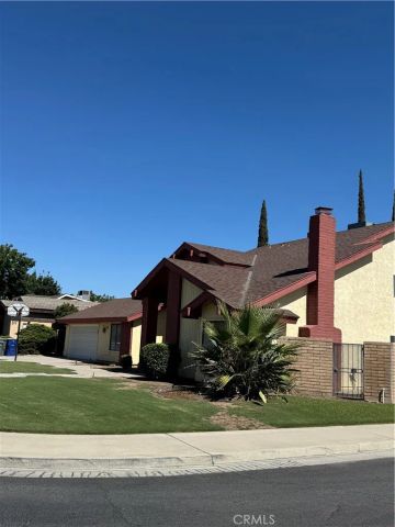 7813 Nairn Court, Bakersfield, CA 93309