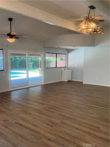 7813 Nairn Court, Bakersfield, CA 93309