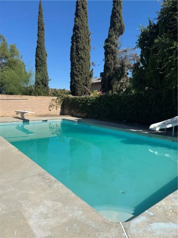7813 Nairn Court, Bakersfield, CA 93309