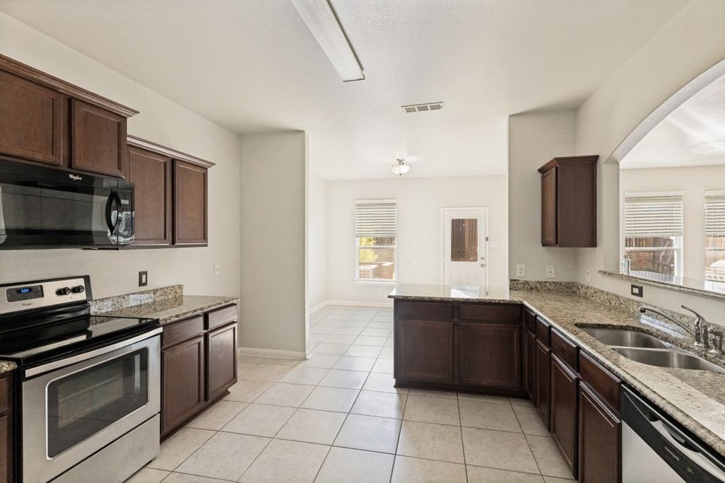 6144 Nathan Creek Drive, Fort Worth, TX 76179 — photo 4
