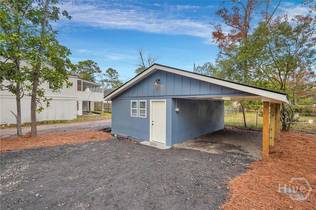 402 E 57th Street, Savannah, GA 31405