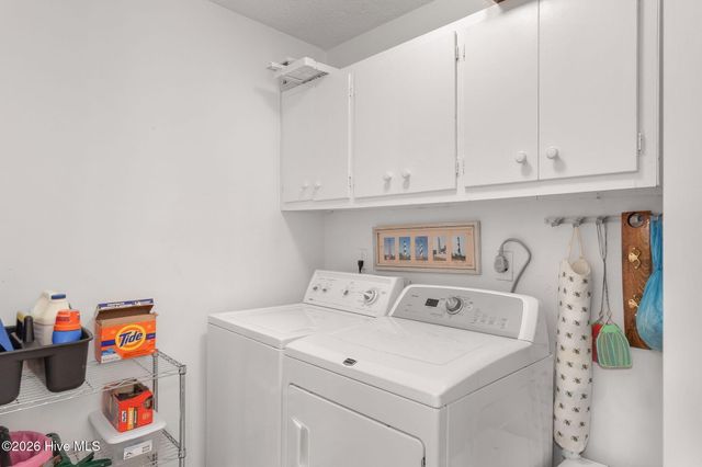 1528 Island Road, Harkers Island, NC 28531