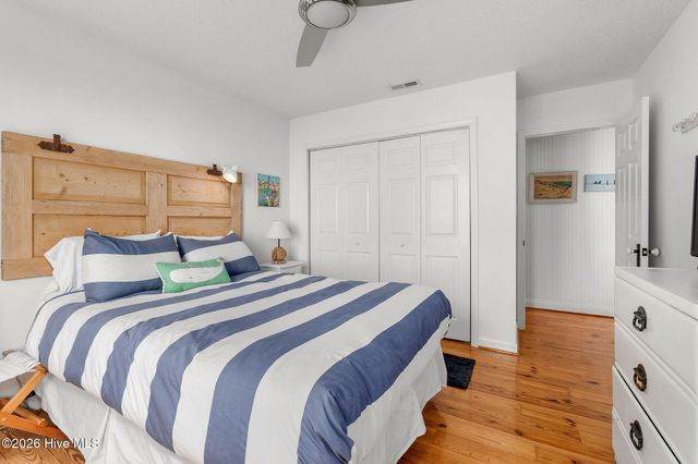 1528 Island Road, Harkers Island, NC 28531