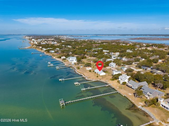 1528 Island Road, Harkers Island, NC 28531