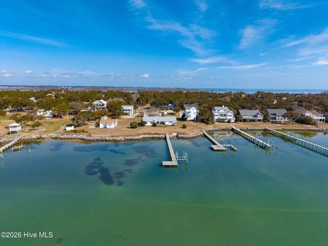 1528 Island Road, Harkers Island, NC 28531