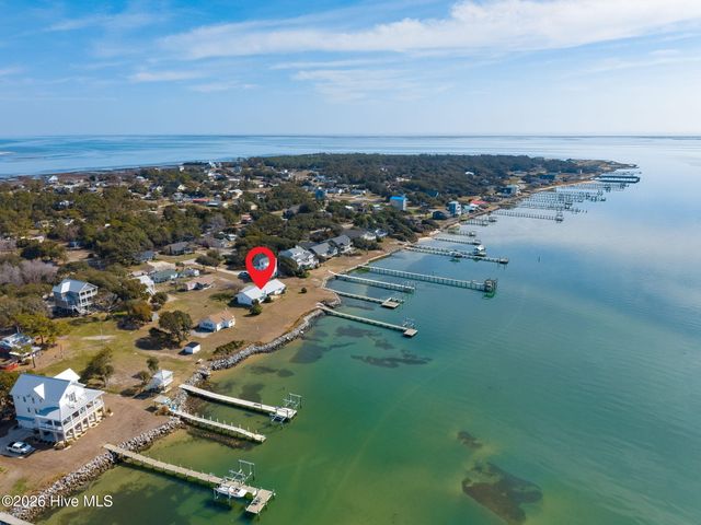 1528 Island Road, Harkers Island, NC 28531