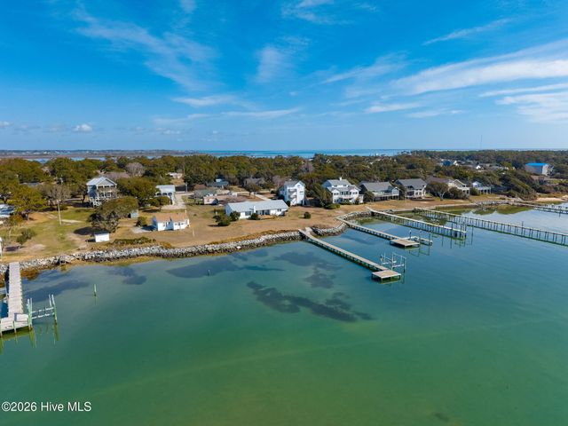 1528 Island Road, Harkers Island, NC 28531