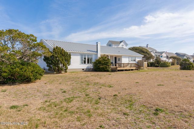 1528 Island Road, Harkers Island, NC 28531