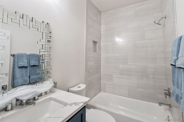 328 Lake Cameron Drive, Pike Road, AL 36064