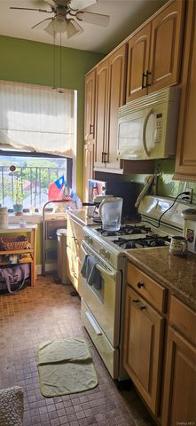 130 Bay Ridge Parkway 4E, Brooklyn, NY 11209