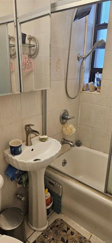 130 Bay Ridge Parkway 4E, Brooklyn, NY 11209