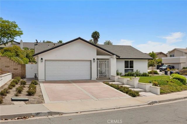 23866 Via Calzada, Mission Viejo, CA 92691