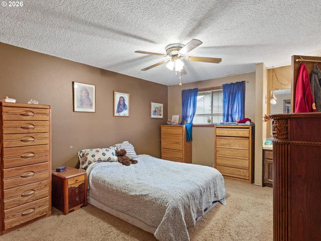 5904 Ne 40TH St, Vancouver, WA 98661