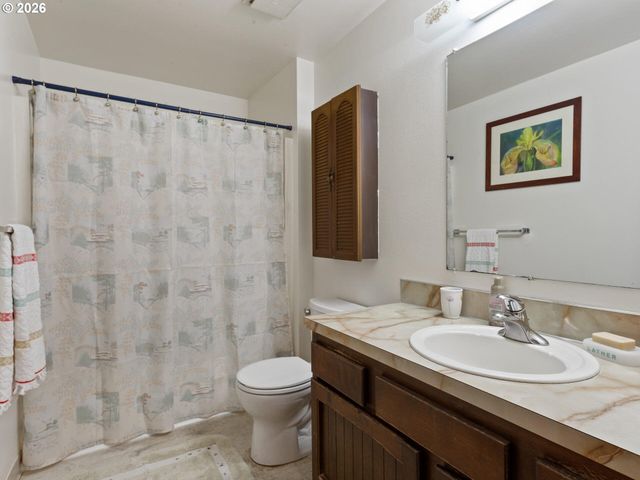 5904 Ne 40TH St, Vancouver, WA 98661