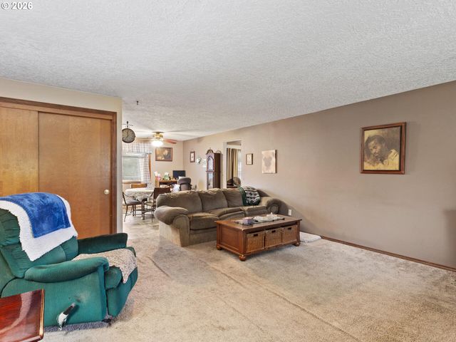 5904 Ne 40TH St, Vancouver, WA 98661