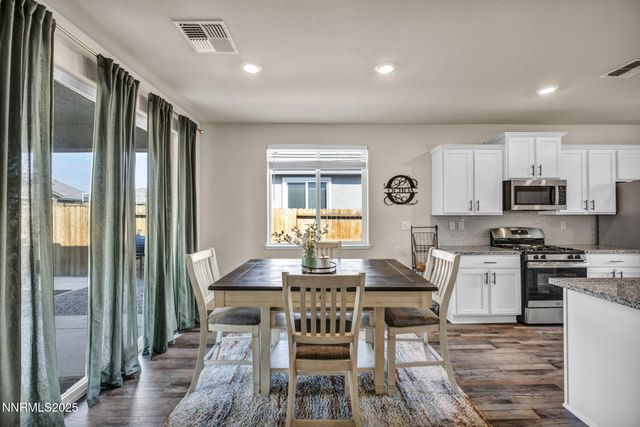 1071 Iron King Drive, Sparks, NV 89441