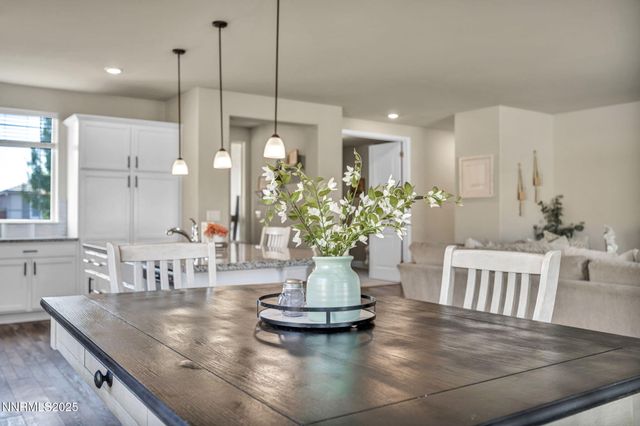 1071 Iron King Drive, Sparks, NV 89441