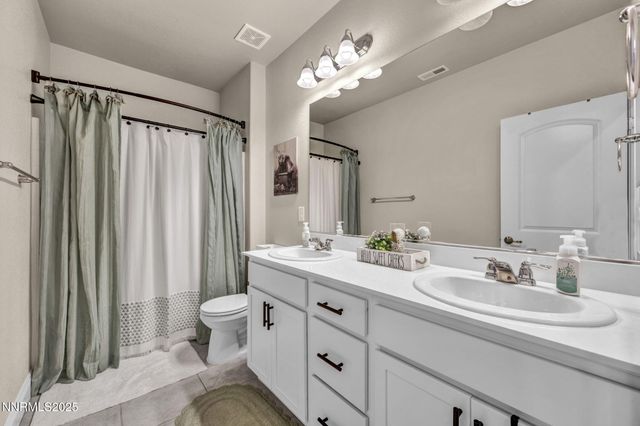 1071 Iron King Drive, Sparks, NV 89441