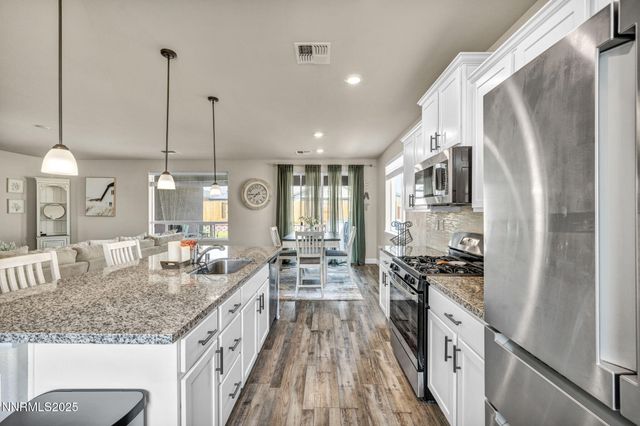 1071 Iron King Drive, Sparks, NV 89441