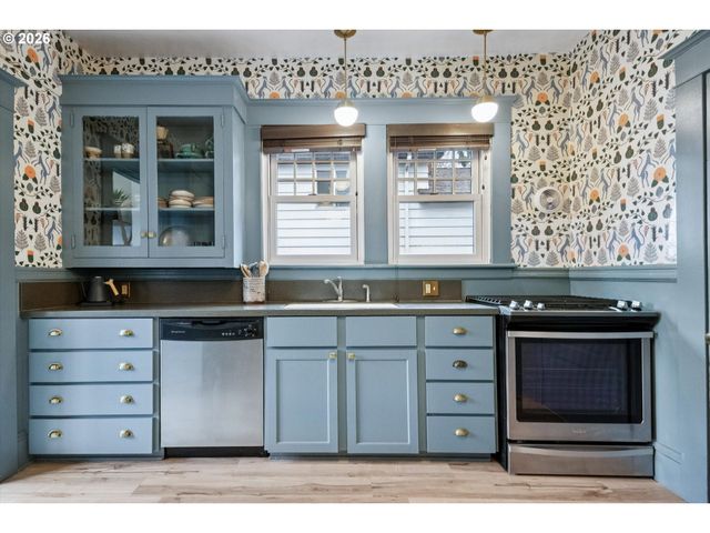 4227 Se GLADSTONE St, Portland, OR 97206