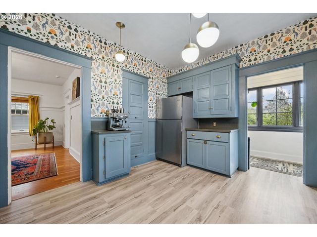 4227 Se GLADSTONE St, Portland, OR 97206