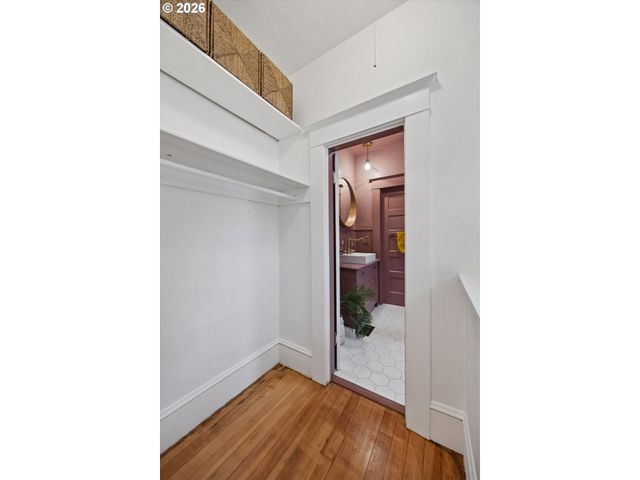 4227 Se GLADSTONE St, Portland, OR 97206