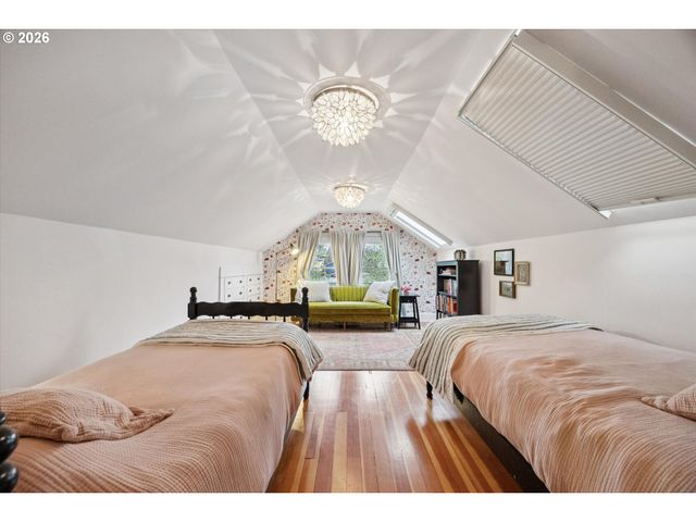 4227 Se GLADSTONE St, Portland, OR 97206