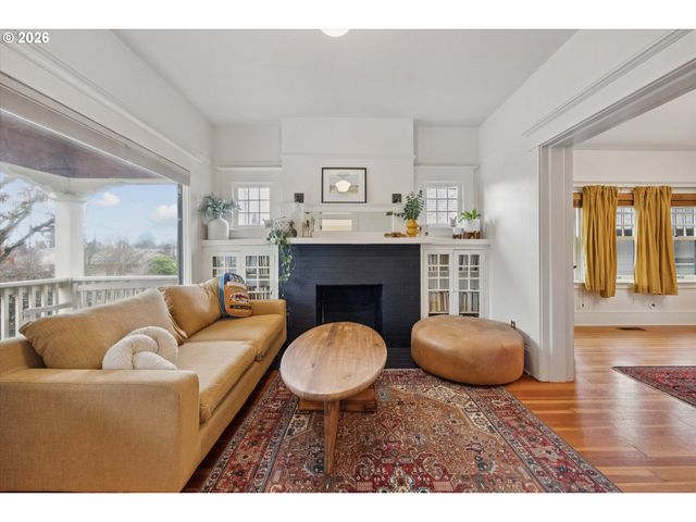 4227 Se GLADSTONE St, Portland, OR 97206