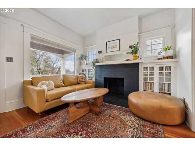 4227 Se GLADSTONE St, Portland, OR 97206