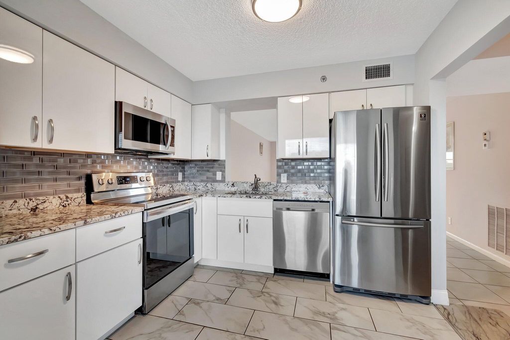 14623 Bonaire Boulevard 502, Delray Beach, FL 33446