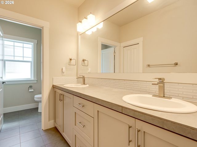 15335 Sw MISSISSIPPI Ct, Portland, OR 97224