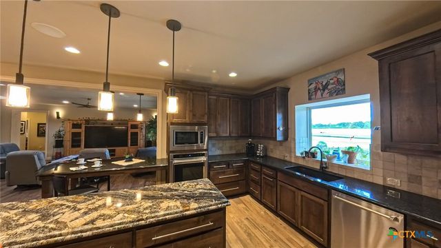 28 Boerne Stage Airfield, Boerne, TX 78006