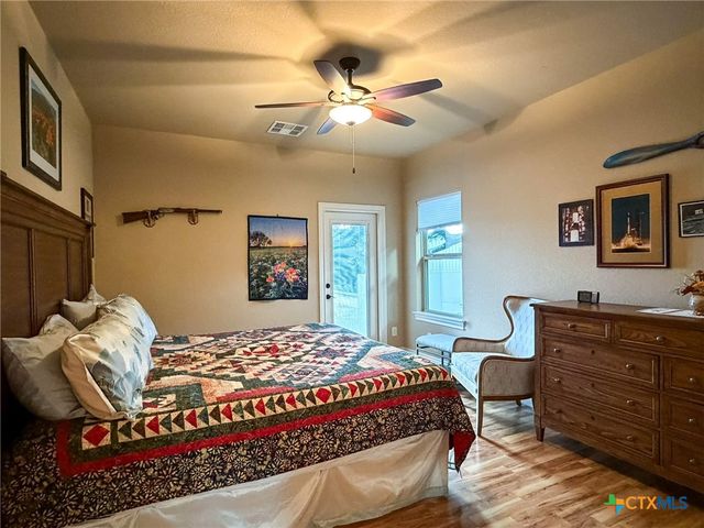 28 Boerne Stage Airfield, Boerne, TX 78006