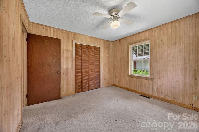 2409 Lucas Street, Hendersonville, NC 28791