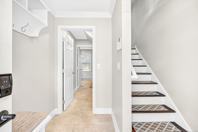 55 Woodland Place APT 1, Stamford, CT 06902