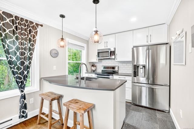 55 Woodland Place APT 1, Stamford, CT 06902