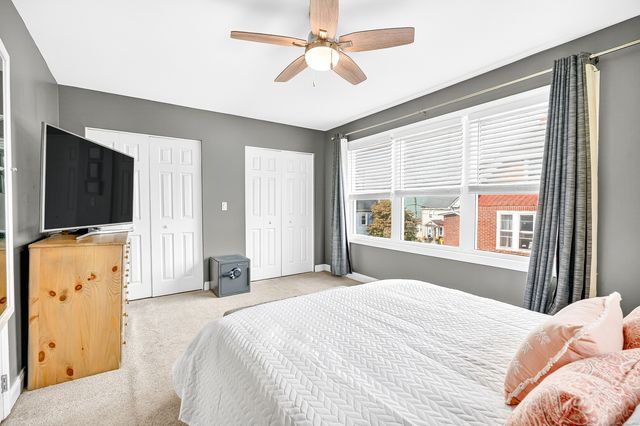 55 Woodland Place APT 1, Stamford, CT 06902