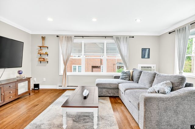 55 Woodland Place APT 1, Stamford, CT 06902