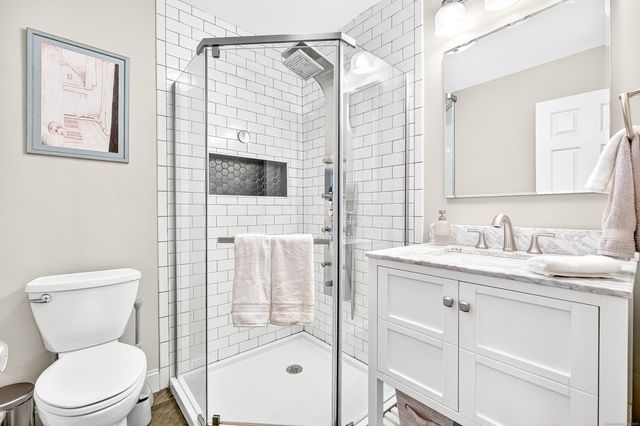 55 Woodland Place APT 1, Stamford, CT 06902