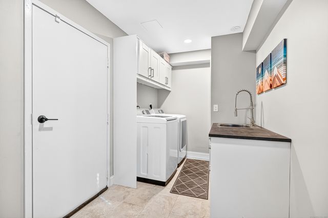 55 Woodland Place APT 1, Stamford, CT 06902