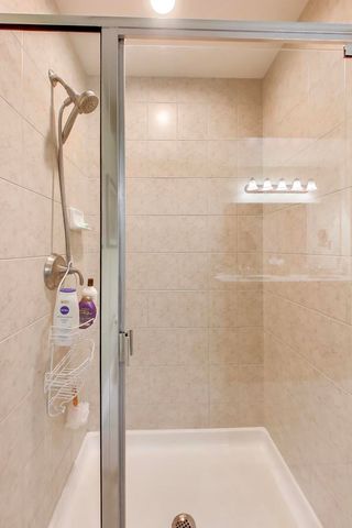 1200 N Foxdale Drive 100, Addison, IL 60101