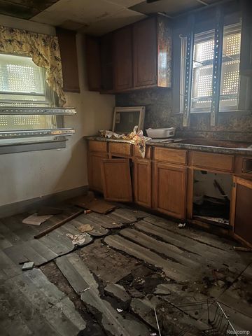 11116 ROSEMARY Street, Detroit, MI 48213