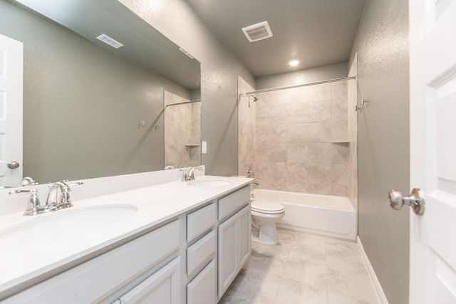 5943 Pearland Place, Pearland, TX 77581