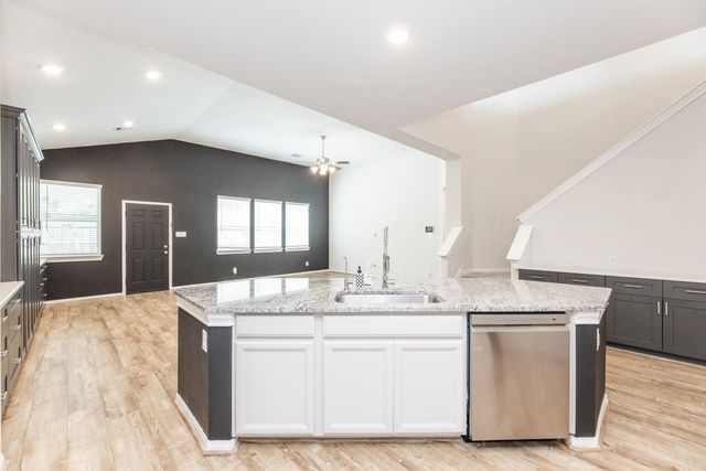 5943 Pearland Place, Pearland, TX 77581