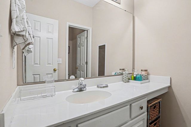 636 River Oaks Dr Apt 49I, Myrtle Beach, SC 29579