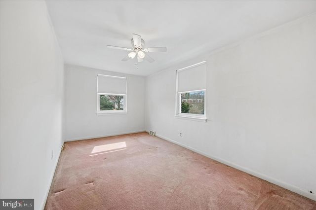 8637 BRIDLE RD, Philadelphia, PA 19115