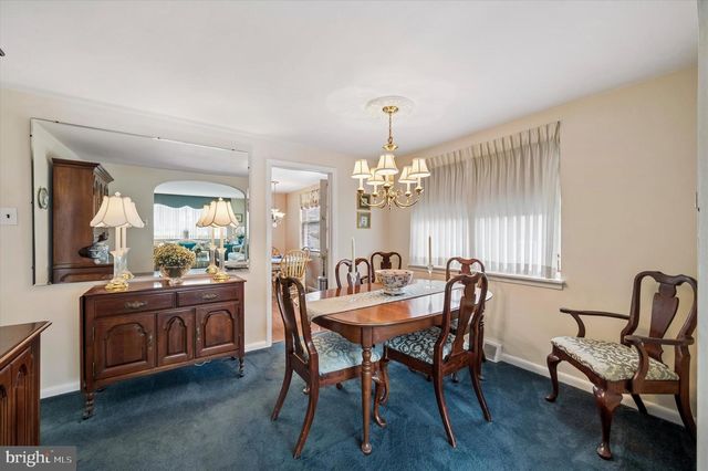 8637 BRIDLE RD, Philadelphia, PA 19115