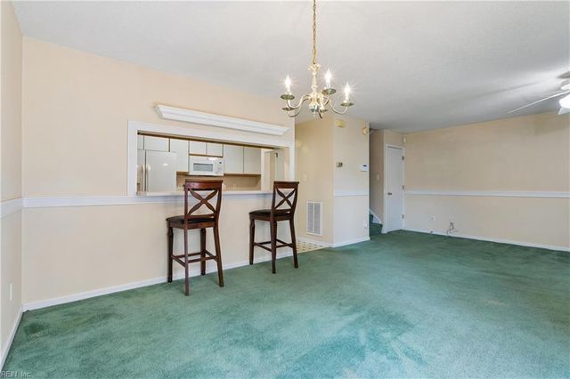 3807 Banister River Reach Apt C, Portsmouth, VA 23703